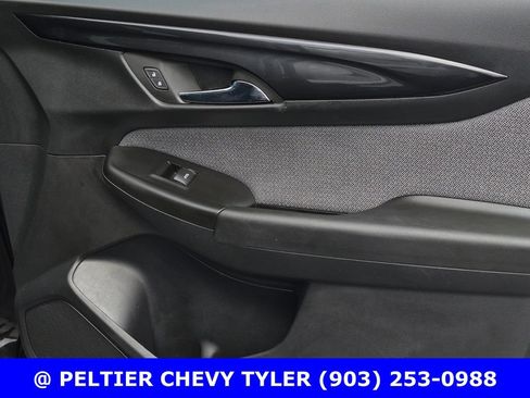 Used 2025 Chevrolet TrailBlazer LT w/ Convenience Package FWD image 14