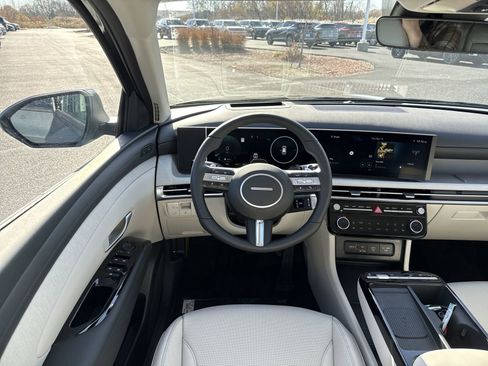 New 2026 Hyundai Tucson Limited image 16