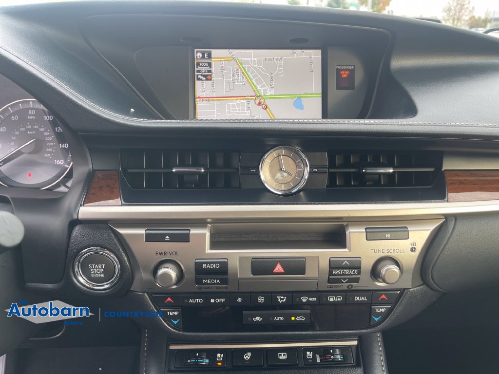 Used 2018 Lexus ES 350 w/ Luxury Package w/Wood Trim FWD image 16