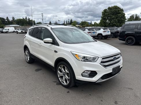 Used 2017 Ford Escape Titanium w/ Equipment Group 301A FWD image 6