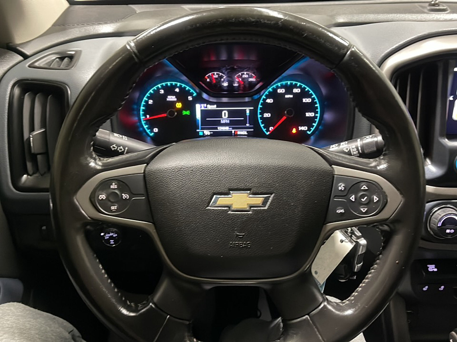 Used 2017 Chevrolet Colorado Z71 AWD/4WD image 4