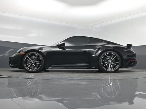 Used 2024 Porsche 911 Turbo w/ 911 Turbo Sportdesign Package AWD/4WD image 15