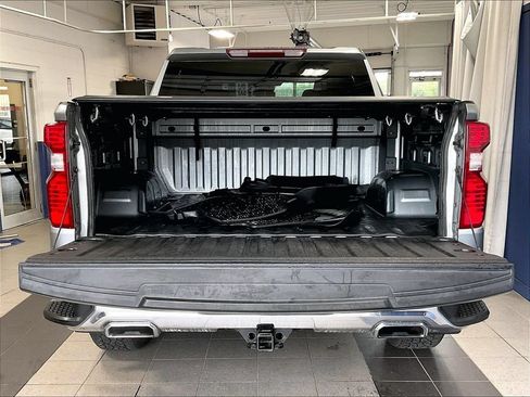 Used 2023 Chevrolet Silverado 1500 LT w/ Z71 Off-Road Package AWD/4WD image 31