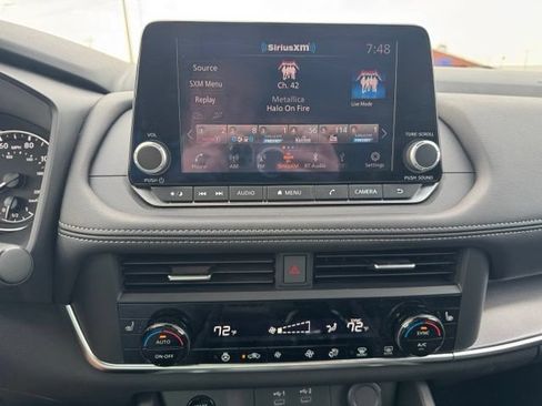 Used 2025 Nissan Rogue SV w/ SV Premium Package AWD/4WD image 9