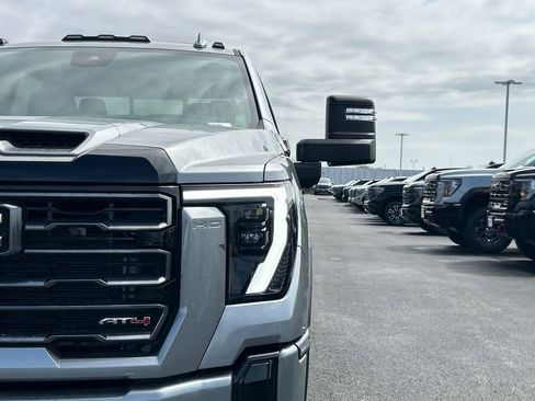 New 2026 GMC Sierra 2500 AT4 w/ AT4 Premium Plus Package AWD/4WD image 11