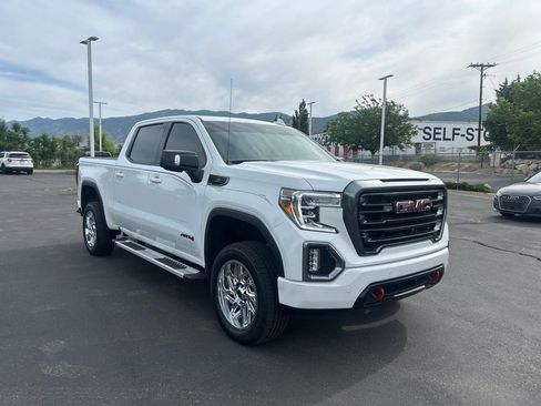 Used 2021 GMC Sierra 1500 AT4 w/ AT4 Value Package AWD/4WD image 2