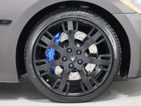 Used 2016 Maserati GranTurismo Convertible image 12