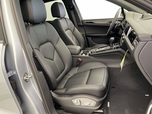 New 2025 Porsche Macan image 23