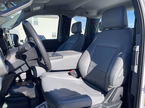 Used 2022 Ford F150 XL image 12