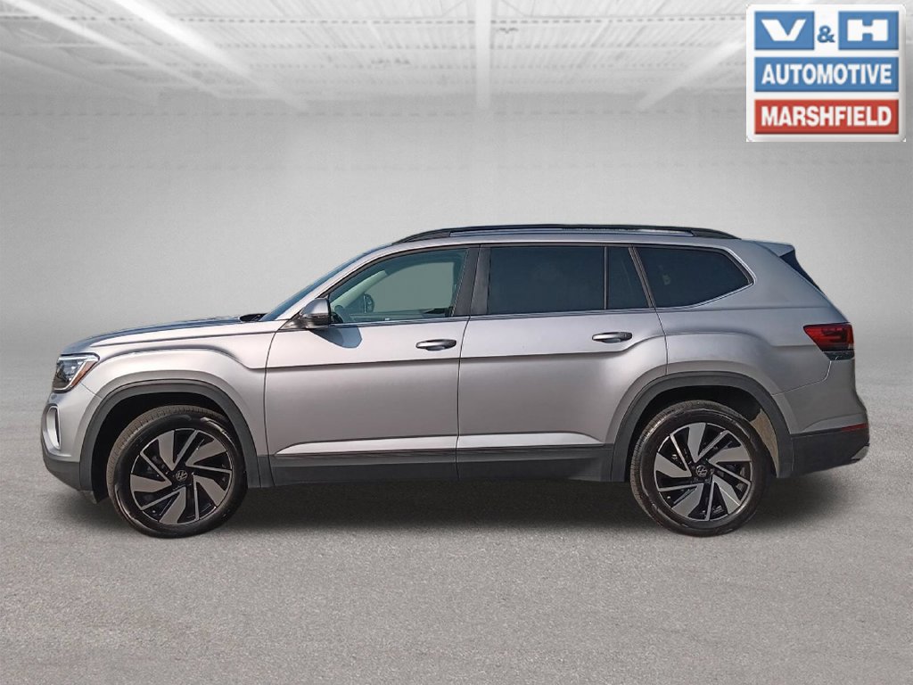 Used 2025 Volkswagen Atlas SE AWD/4WD image 7