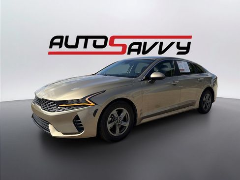 Used 2022 Kia K5 LXS FWD image 1