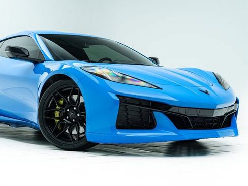 Used 2023 Chevrolet Corvette Z06 image 4