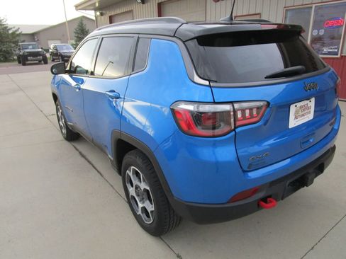 Used 2022 Jeep Compass Trailhawk w/ Sun and Sound Group AWD/4WD image 9