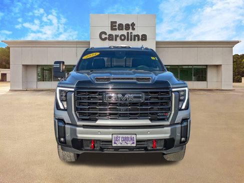 Used 2024 GMC Sierra 2500 AT4 w/ AT4 Premium Plus Package image 8