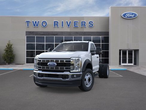 New 2025 Ford F550 4x4 Regular Cab Super Duty image 2