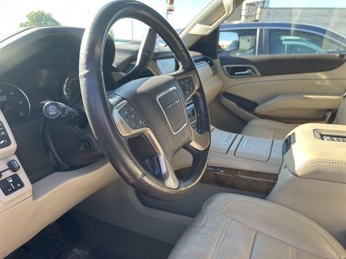 Used 2016 GMC Yukon Denali w/ Open Road Package AWD/4WD image 12