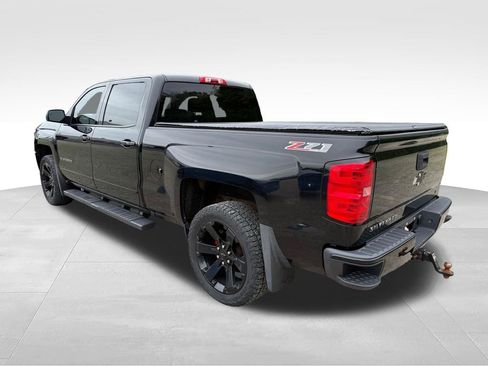 Used 2017 Chevrolet Silverado 1500 LT w/ True North Edition AWD/4WD image 4