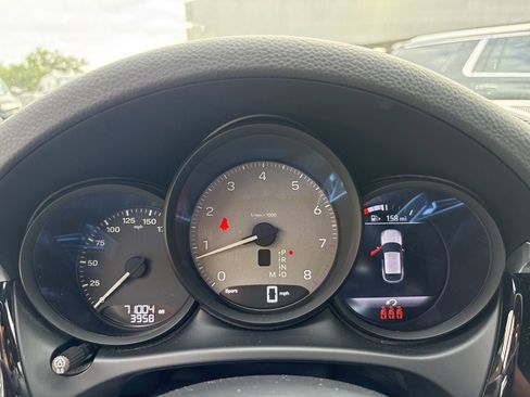 Used 2022 Porsche Macan S AWD/4WD image 21