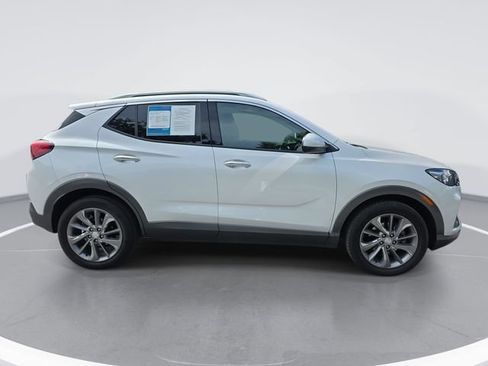 Used 2023 Buick Encore GX Essence w/ Experience Buick Package FWD image 3