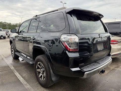 Used 2020 Toyota 4Runner TRD Off-Road Premium w/ Moonroof Package AWD/4WD image 4