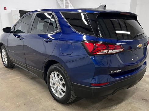 Used 2023 Chevrolet Equinox LS FWD image 4