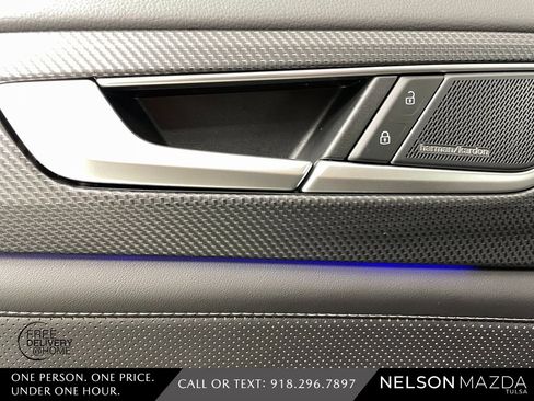 Used 2025 Volkswagen Atlas Cross Sport SEL Premium R-Line image 21