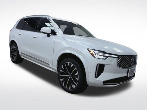 New 2026 Volvo XC90 T8 Ultra w/ Lounge Package AWD/4WD image 2