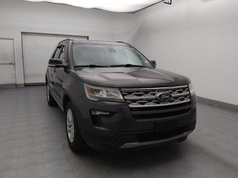 Used 2018 Ford Explorer XLT w/ Equipment Group 202A image 14