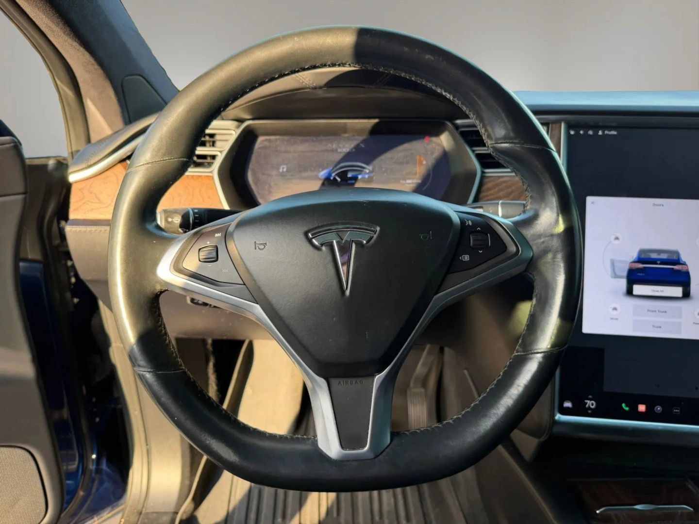 Used 2017 Tesla Model X 75D AWD/4WD image 21