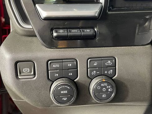 Used 2022 Chevrolet Silverado 1500 LTZ w/ LTZ Premium Package image 13