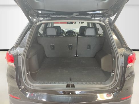Used 2024 Chevrolet Equinox Premier AWD/4WD image 25