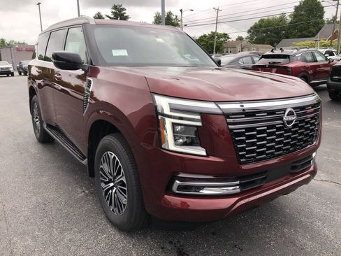 New 2025 Nissan Armada SL w/ Captain's Chari Seat Package image 15