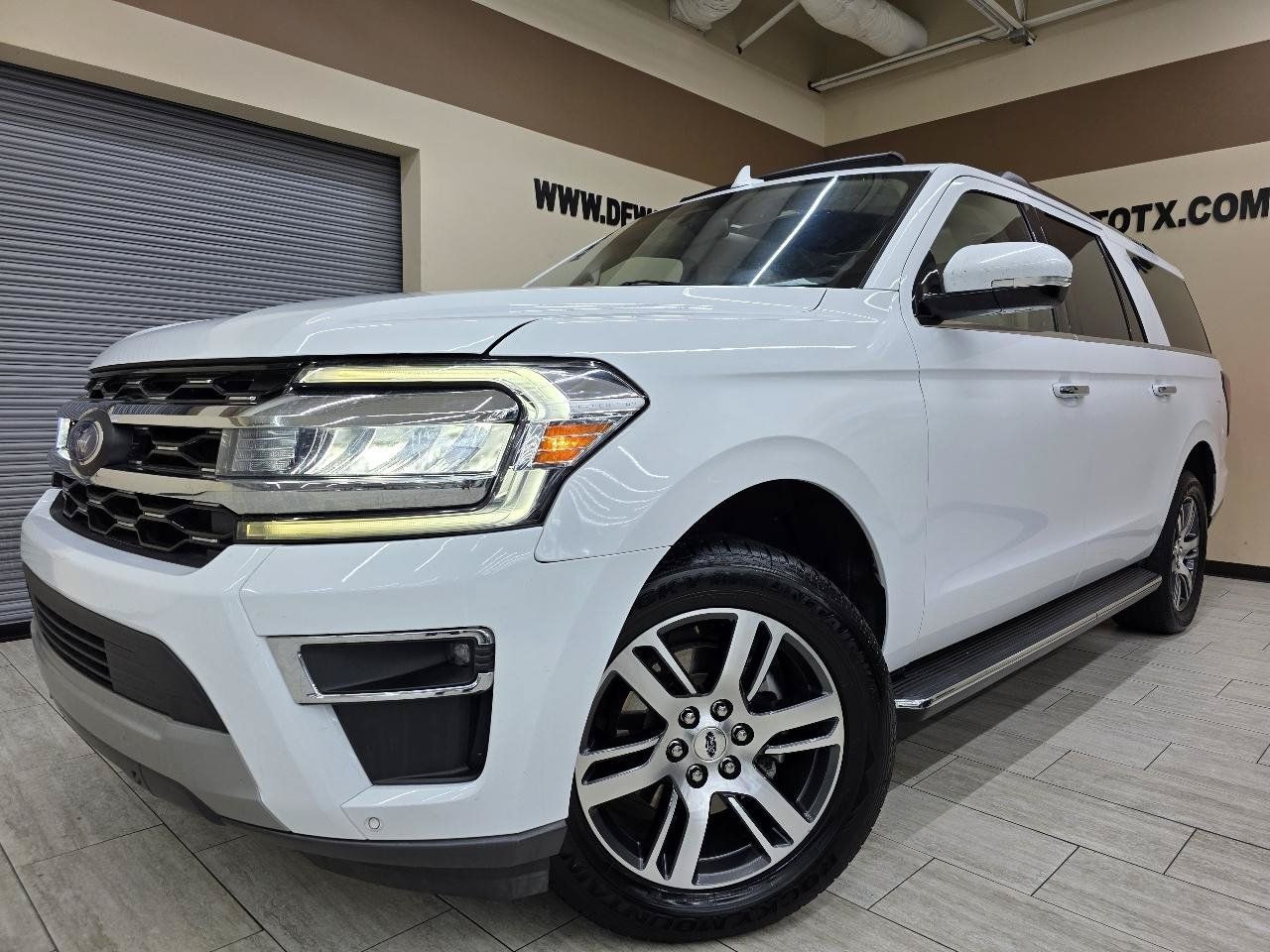 Used 2023 Ford Expedition Max Limited RWD image 1