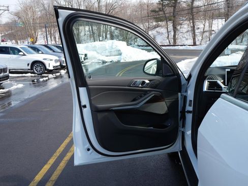 New 2026 BMW X5 xDrive50e w/ Climate Comfort Package image 24