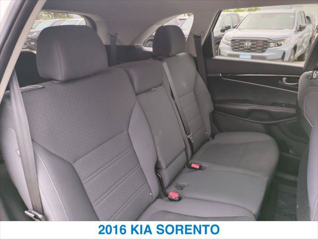 Used 2016 Kia Sorento LX FWD image 24