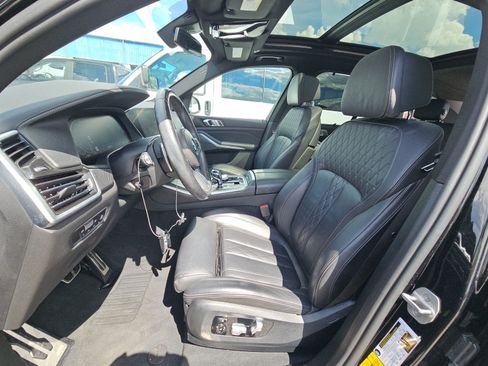 Used 2022 BMW X5 xDrive45e w/ M Sport Package AWD/4WD image 2