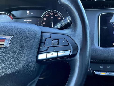 Used 2023 Cadillac XT4 Premium Luxury image 24