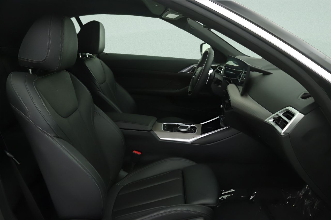 Used 2026 BMW 430i Convertible RWD image 28