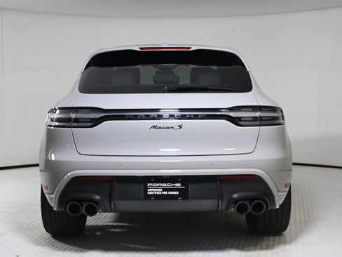 Certified 2024 Porsche Macan S image 6