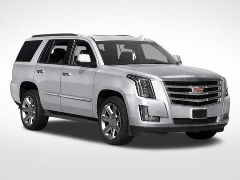 Used 2017 Cadillac Escalade Luxury image 11