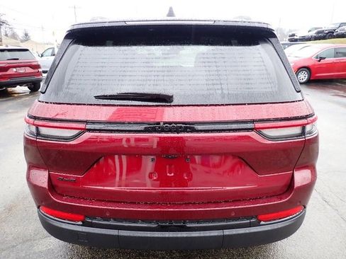 New 2025 Jeep Grand Cherokee Limited w/ MOPAR Finishing Package image 4