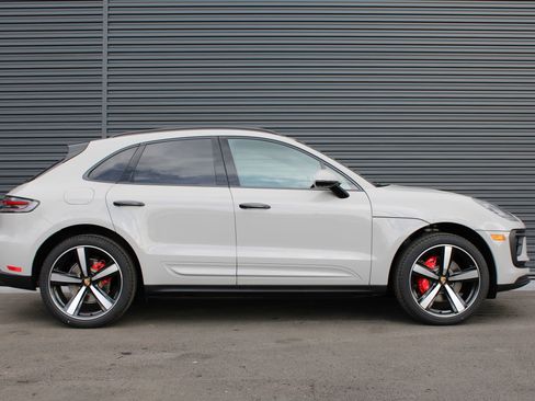 New 2026 Porsche Macan S image 8