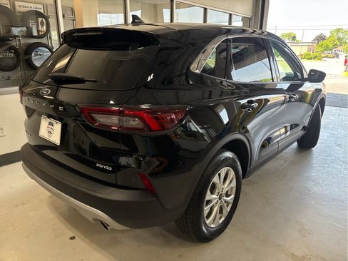 Used 2023 Ford Escape Active w/ Tech Pack #2 AWD/4WD image 8