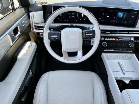 New 2025 Hyundai Santa Fe Calligraphy FWD image 4