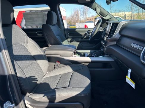 New 2026 RAM 1500 4x4 Crew Cab image 27