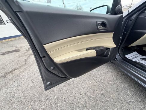 Used 2014 Acura ILX w/ Premium Package FWD image 23