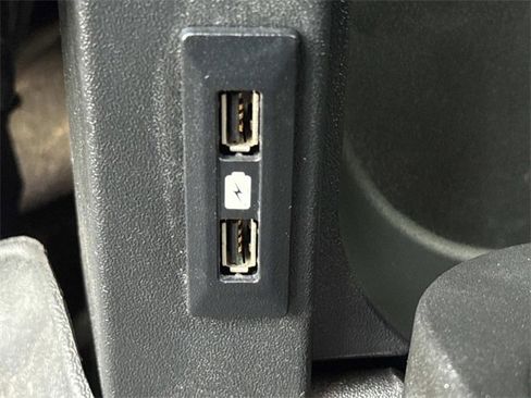 Used 2019 Ford F150 XLT w/ Trailer Tow Package image 15