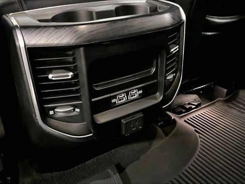 Used 2023 RAM 1500 Laramie AWD/4WD image 27
