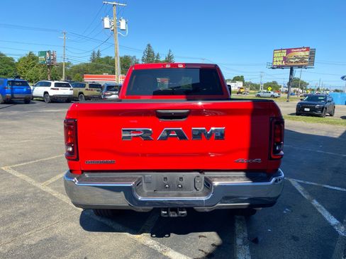 Used 2026 RAM 2500 Big Horn AWD/4WD image 4