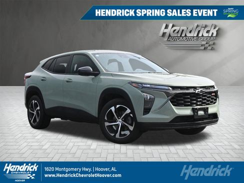 Used 2024 Chevrolet Trax RS w/ Sunroof Package image 1